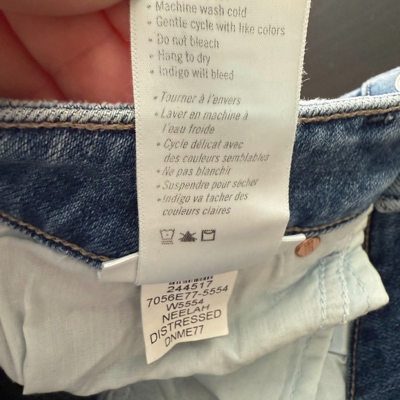 PAIGE Cindy Jeans Women's 27 Button‎ Neelah Distressed Denim High Rise Raw Hem - Picture 9 of 13